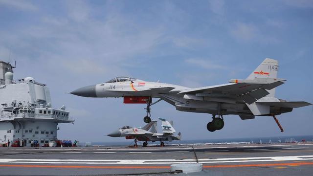 深海逐影:代號(hào)‘殲13’的隱身艦載戰(zhàn)斗機(jī)研發(fā)秘辛