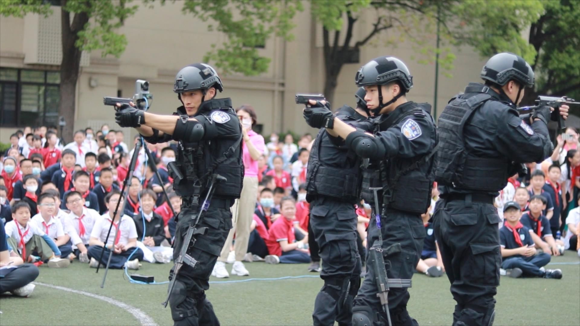 中國人民武裝警察部隊(duì)特種警察學(xué)院招聘全攻略:深度解析與報(bào)考指南