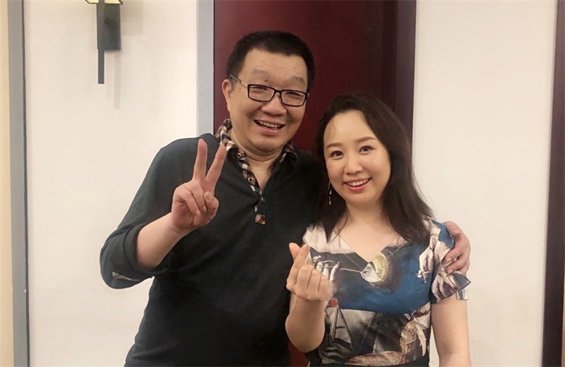 關(guān)凌簡(jiǎn)歷及老公:全面揭秘童星成長(zhǎng)與家庭幸福路
