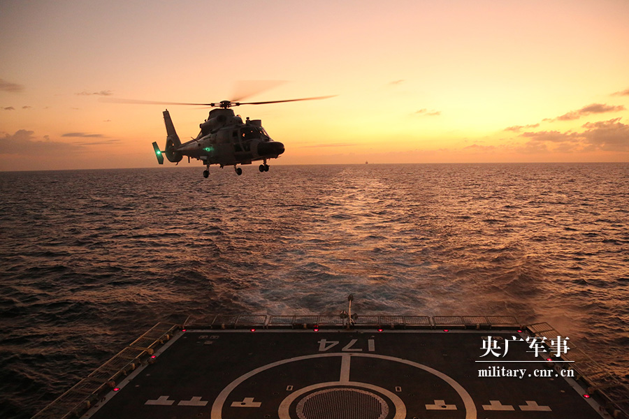遼寧艦重型航母：深度解析中國海軍現(xiàn)代化里程碑